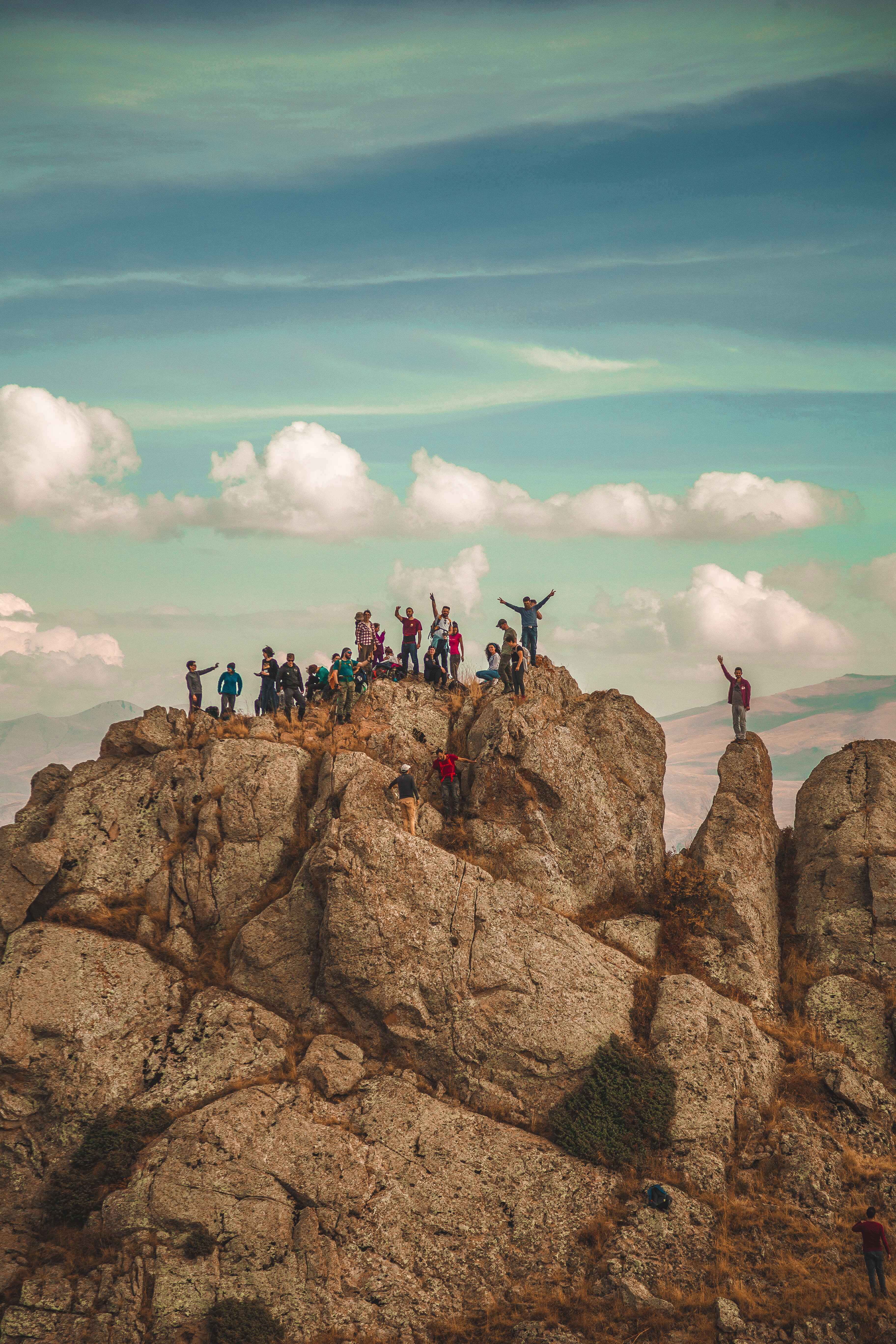 hikers-rock (1)